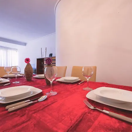Mit Terrasse 100m Vom Entfernt דירה