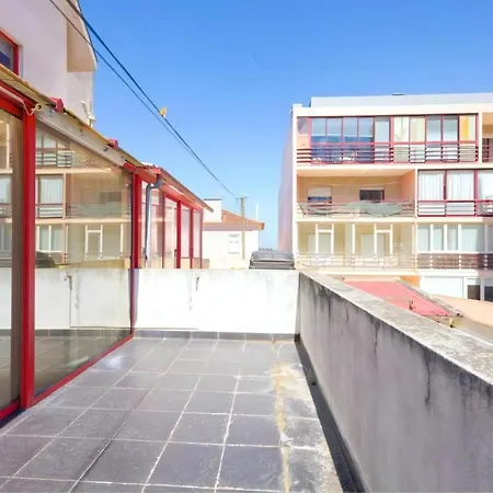 Mit Terrasse 100m Vom Entfernt דירה *